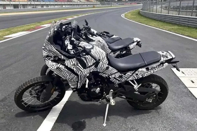 CFMoto 550MT 2027: cosa sabemos realmente, el asunto del carné A2 y los accesorios de la 450MT