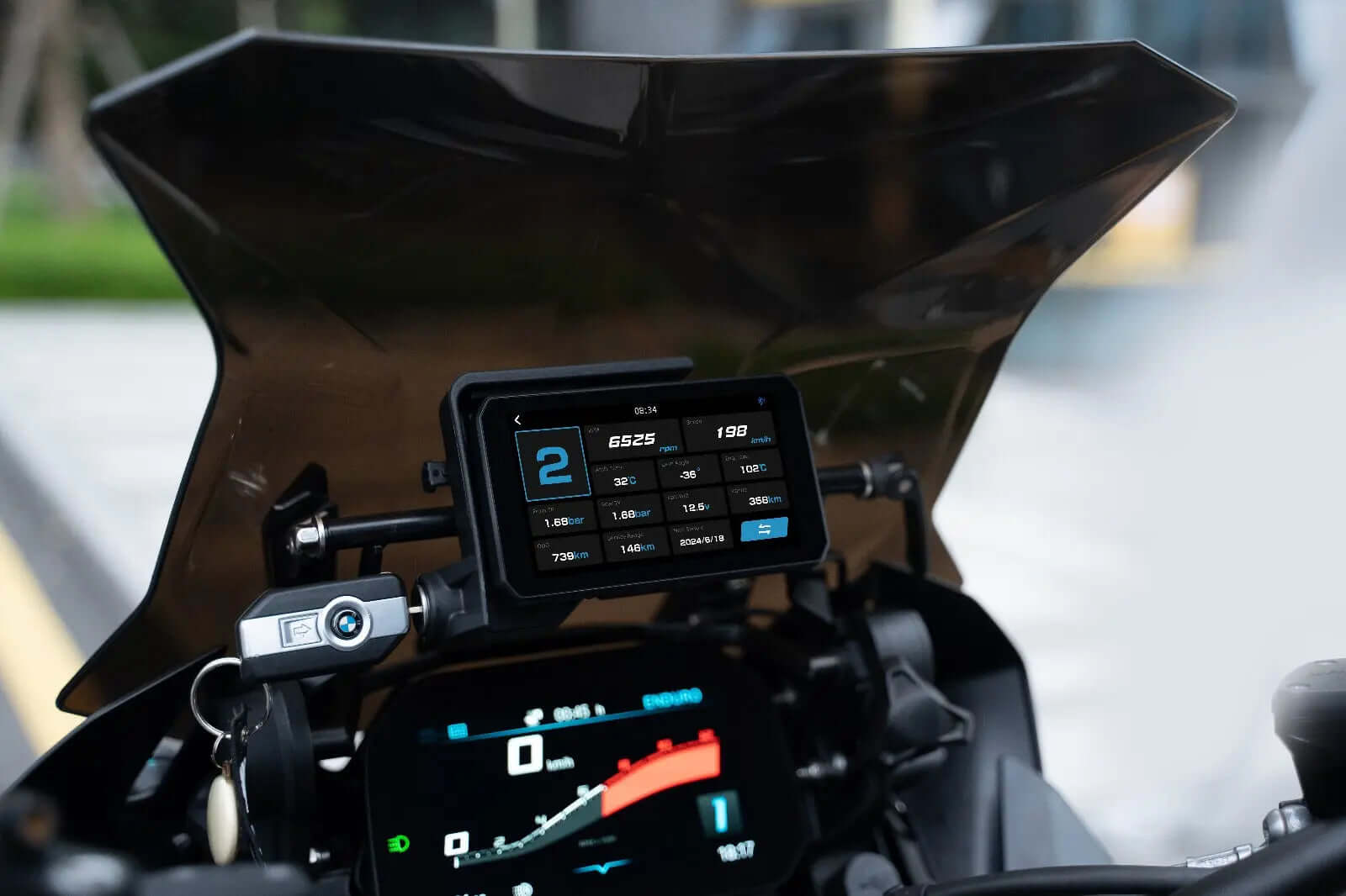 AIO 5 Play BMW Edition Chigee - Endurrad.com