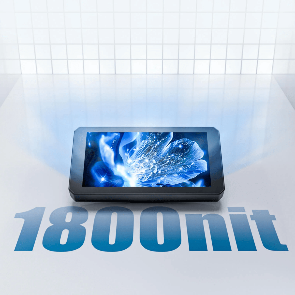 JADO S6 Fino a 1800 nit di luminosità
Offre una visibilità eccezionale anche sotto la luce diretta del sole, garantendo uno schermo sempre chiaro e leggibilein qualsiasi condizione. Accedi alle informazioni in modo immediato e senza distrazioni, ovunque tu stia guidando.