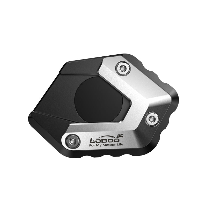 Piastra cavalletto LOBOO CJC421 vista dall'alto, con la staffa argento che stringe sul piede originale