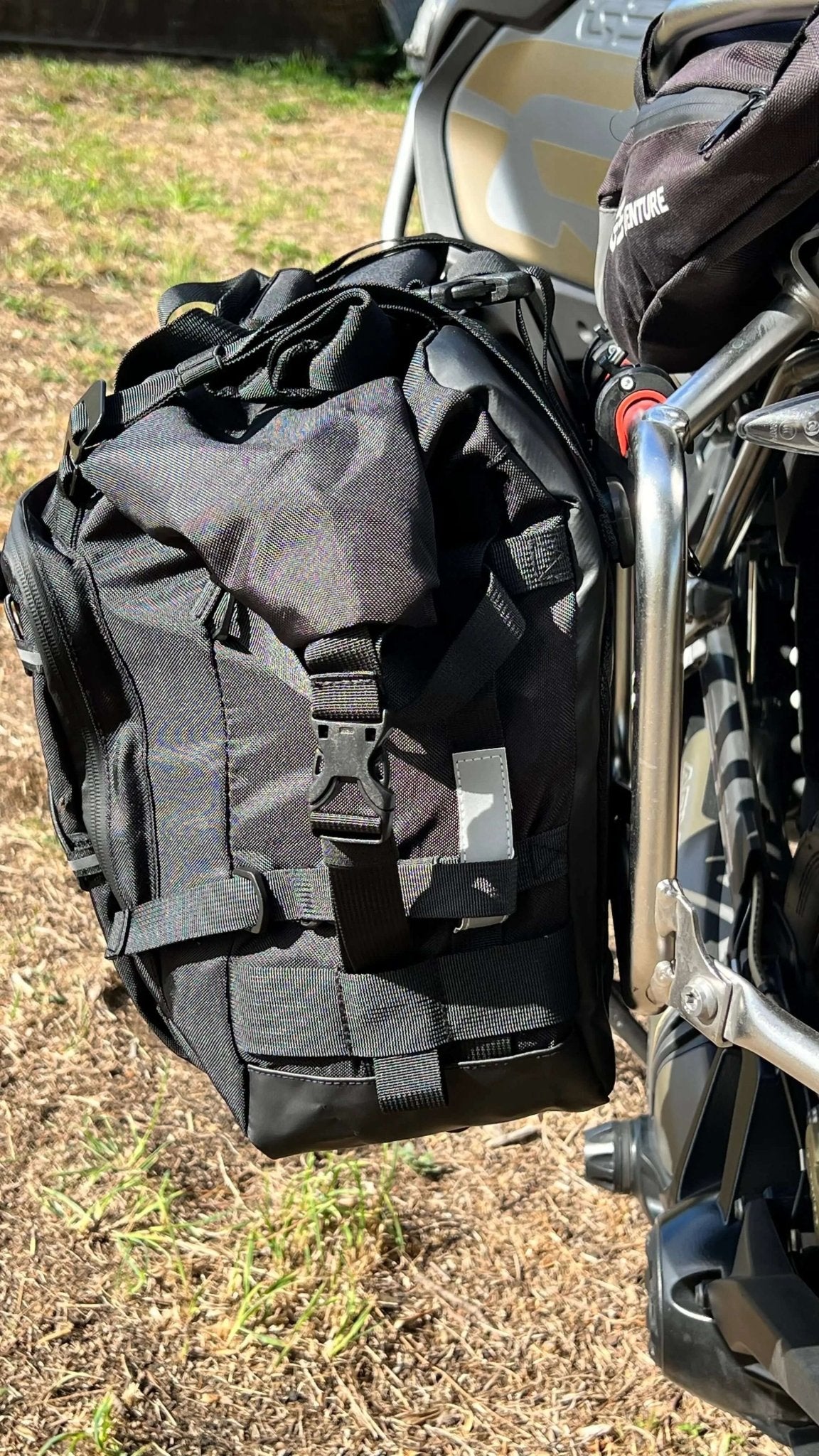 Maleta lateral semirrígida Enbags - Endurrad.com