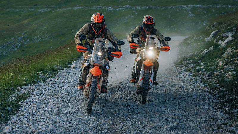 KTM 690 Rally 2027: precio en Italia, ficha técnica y para quién es realmente