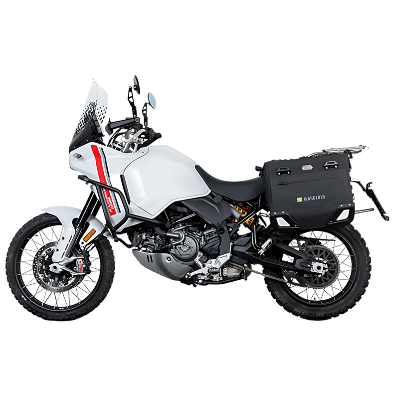 Maletas semirrígidas para Ducati DesertX: las Wanderer en los bastidores JP581B