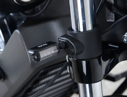 Adattatori per minifrecce anteriori per Indian Scout '15- / Scout Bobber / Scout Sixty  (minifrecce non incluse)