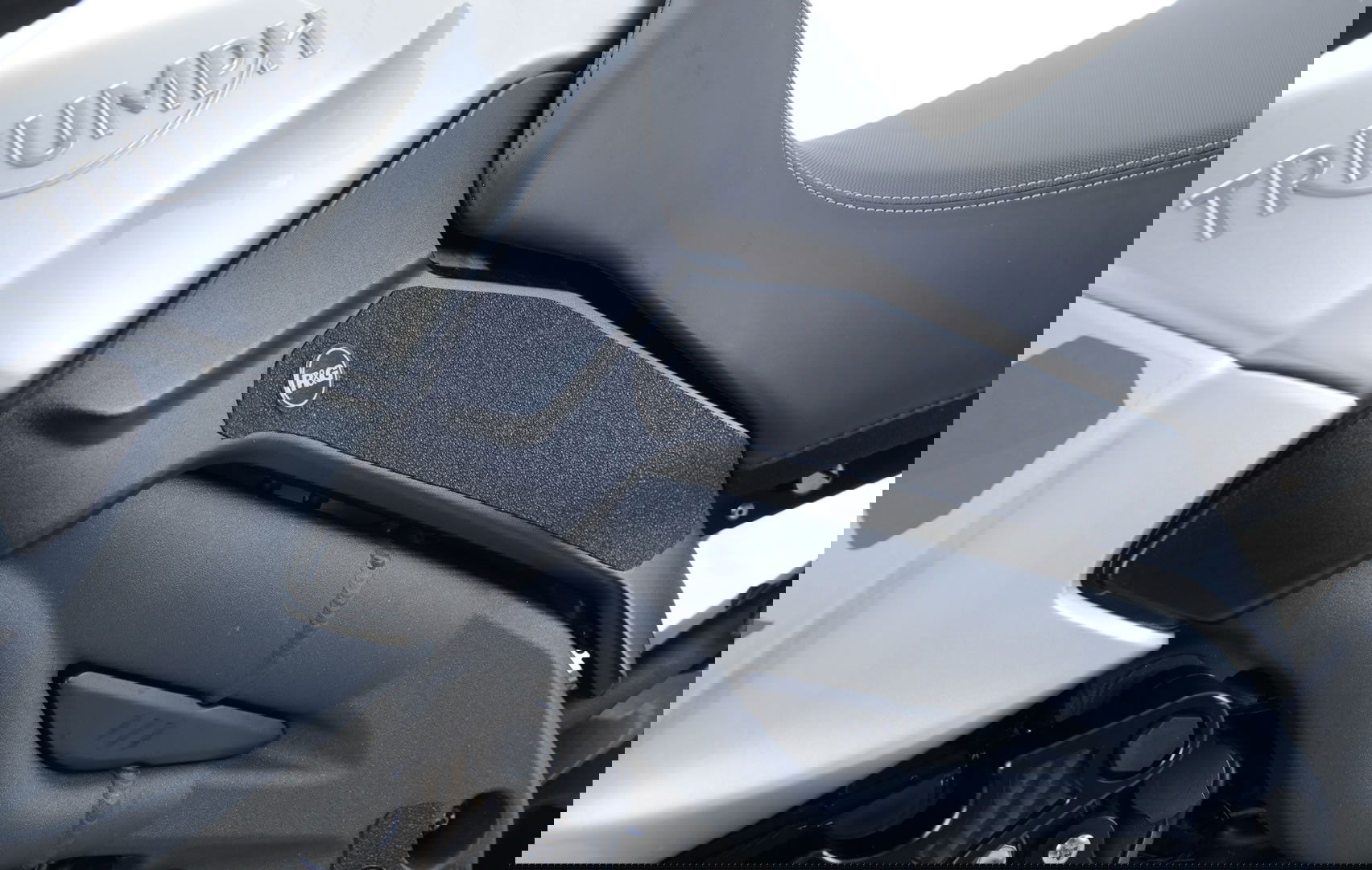 Adesivi antiscivolo serbatoio TRIUMPH Tiger 1050 Sport '16