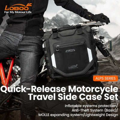 Motociclista aggancia la borsa laterale LOBOO Alps al telaio con il sistema a sgancio rapido