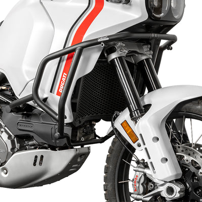 Crash bar LOBOO CHG581 nero che chiude davanti al radiatore della Ducati DesertX