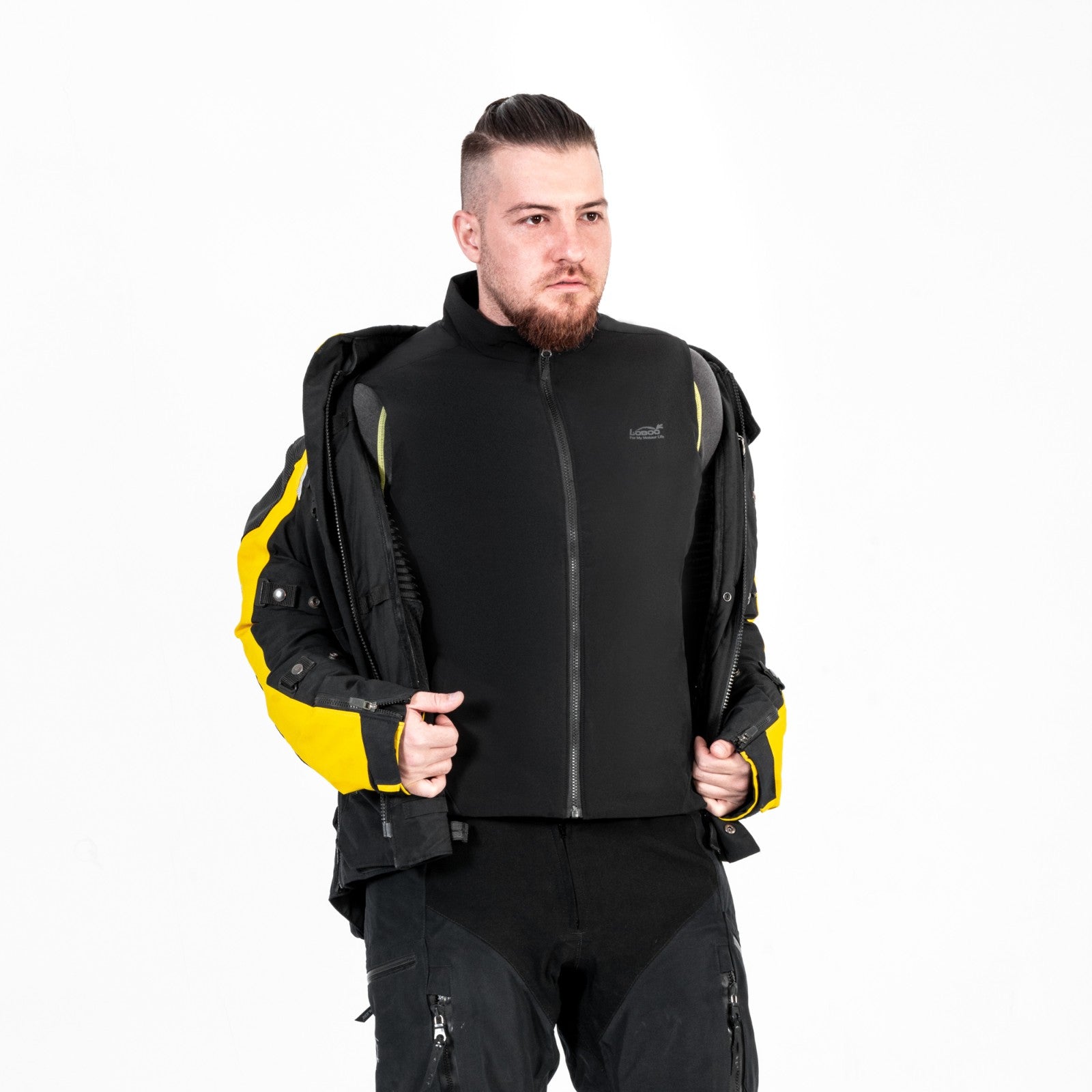 Gilet riscaldato RJR10 indossato sotto la giacca tecnica da moto