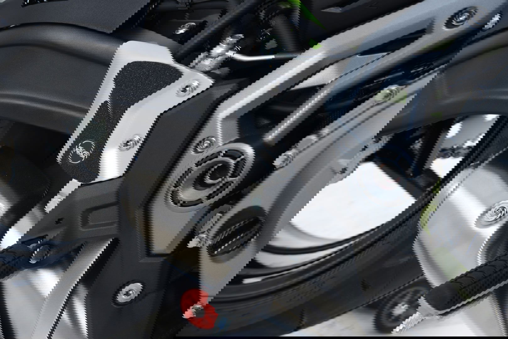 kit 2pz.adesivi anti-scivolo paratacco Kawasaki Z650 - nero  R&G