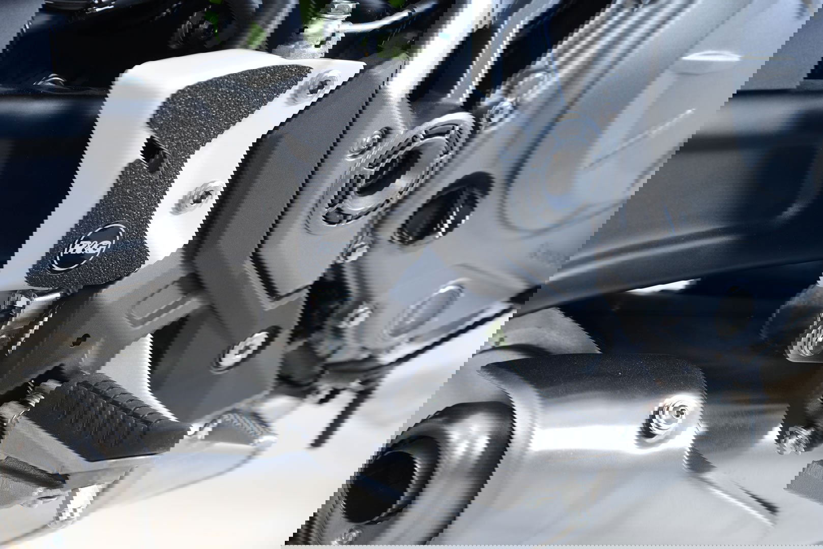 kit 2pz.adesivi anti-scivolo paratacco Kawasaki Z650 - nero  R&G