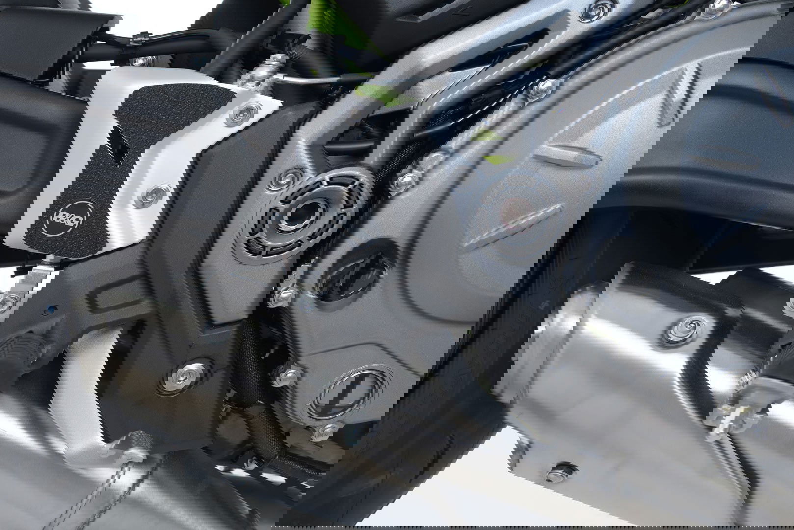 kit 2pz.adesivi anti-scivolo paratacco Kawasaki Z650 - nero  R&G