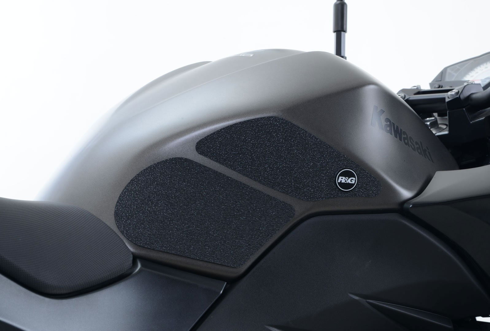 Kit 4pz.adesivi anti-scivolo serbatoio KAWASAKI NINJA 250 '13-'17 /NINJA 300 13/14 / Z300 / Z250 '13-'18 - chiaro