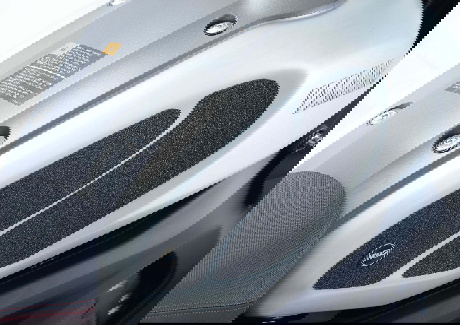 Kit 4pz.adesivi anti-scivolo serbatoio YAMAHA XSR900