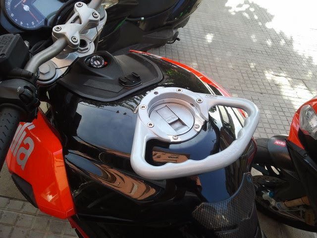 Maniglia passeggero Triumph - MV Agusta - Aprili | TR01 - 2285 - ENDURRAD