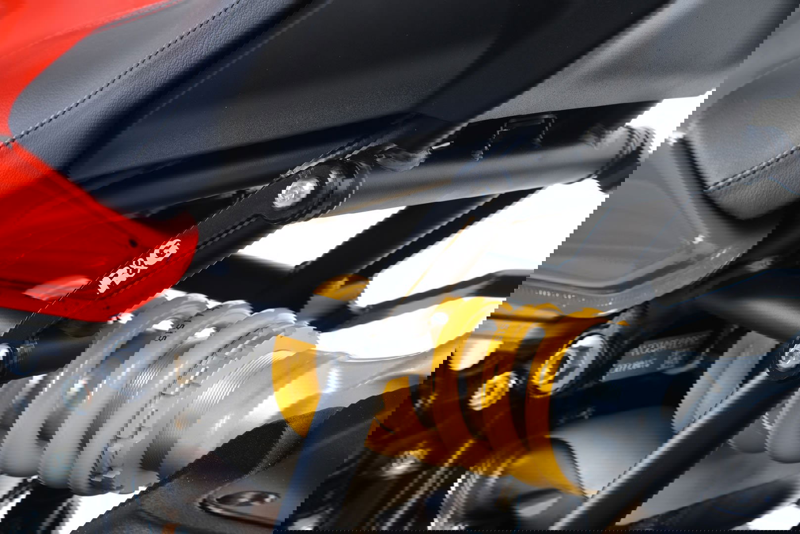 Placchette copri fori poggiapiedi posteriori (lato SX), Ducati Monster 1200 R / Monster 1200 S '17- / Supersport S '17-