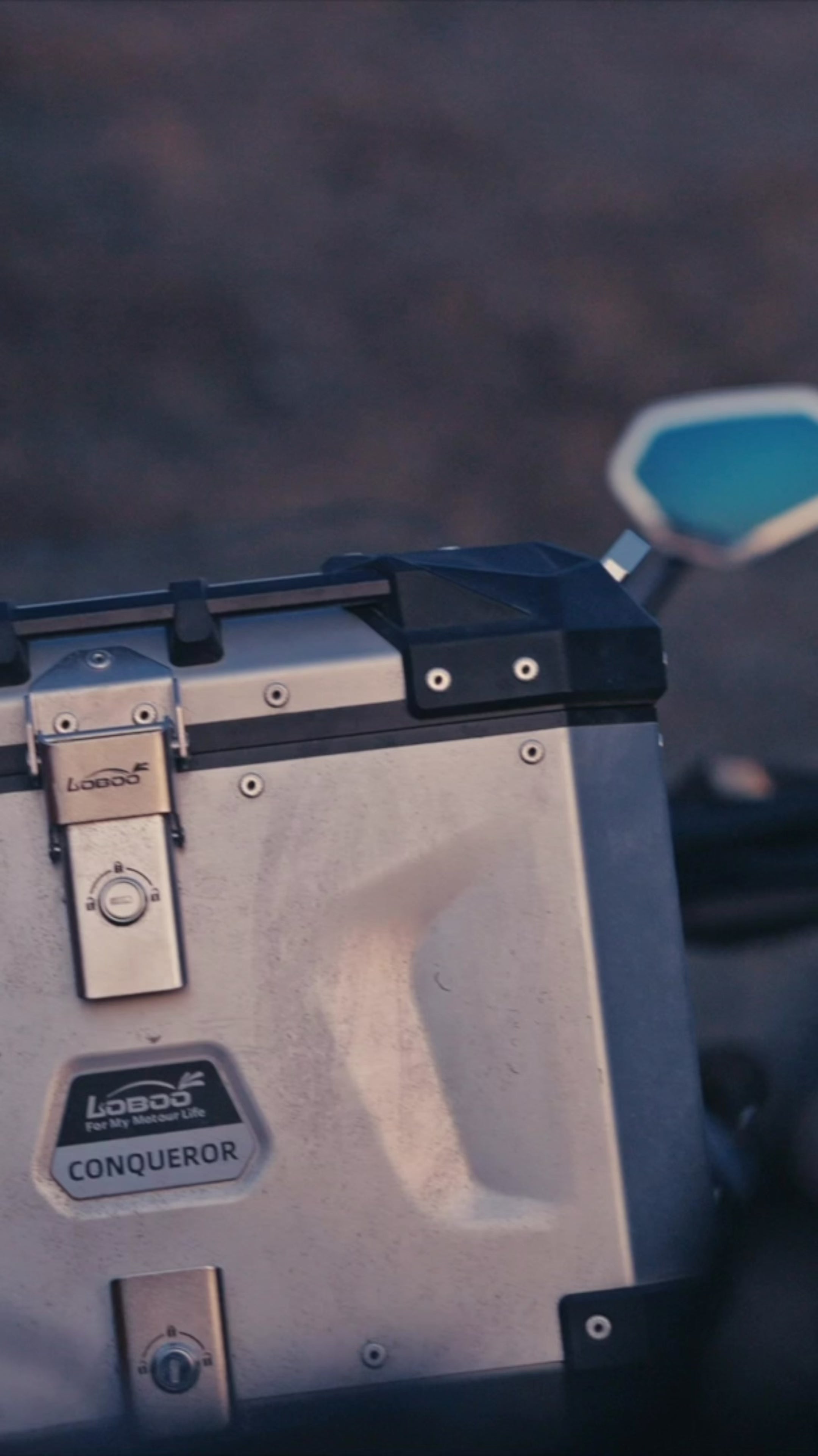 Subir vídeo: Endurrad: equipamiento técnico para motos de aventura y accesorios inteligentes