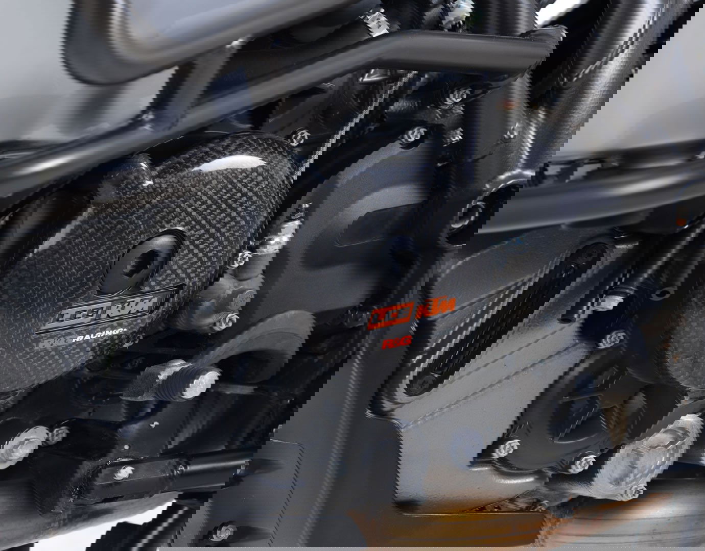 Protezioni motore SX in carbonio, KTM 1290 Superadventure / 1050 Adventure / 1290 Super Duke GT '16- / Super Duke R '17-