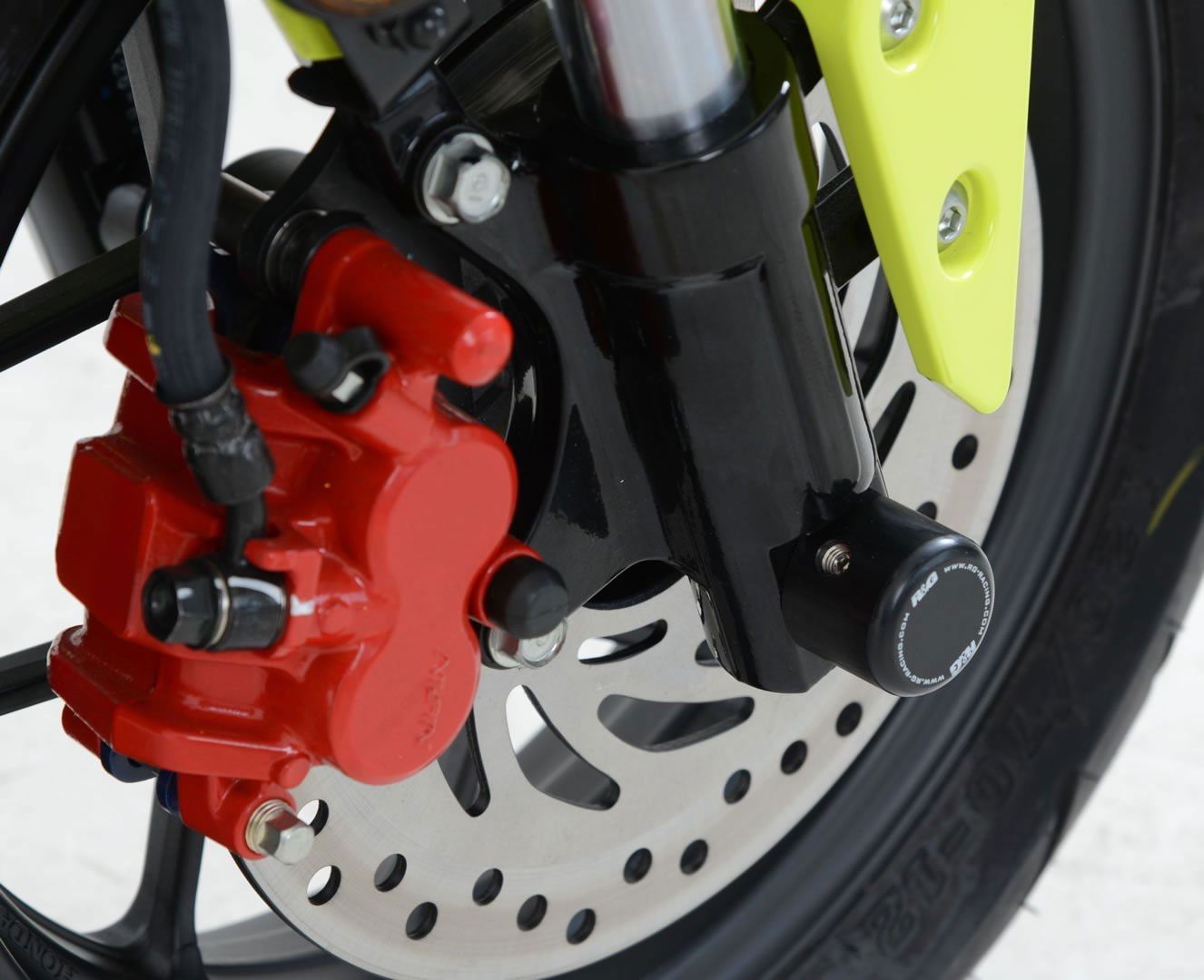 prot.perno forcella ant., Honda CBR125R '11- / CBF125 '09- / SH125i / SH150i / MSX125 (Grom) tutti gli anni / Kymco 125 K-pipe '
