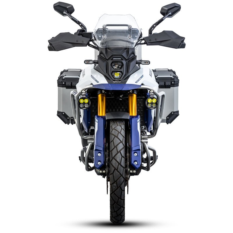 Suzuki V-Strom 800DE con crash bar LOBOO CHG421 montato, vista frontale