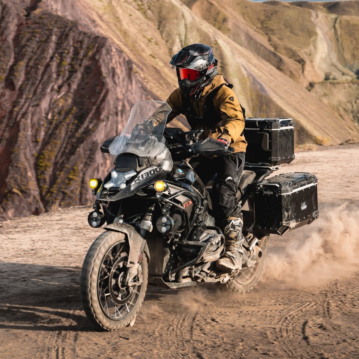 Maletas CONQUEROR BMW R 1300 GS LOBOO - Endurrad.com