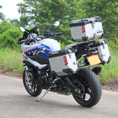Valigie laterali argento su BMW S 1000 XR, tre quarti posteriore
